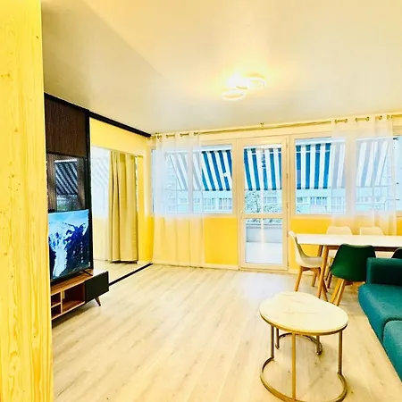 Bd 13 Apartment *
